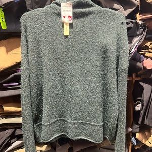 Max Studios brand new size S